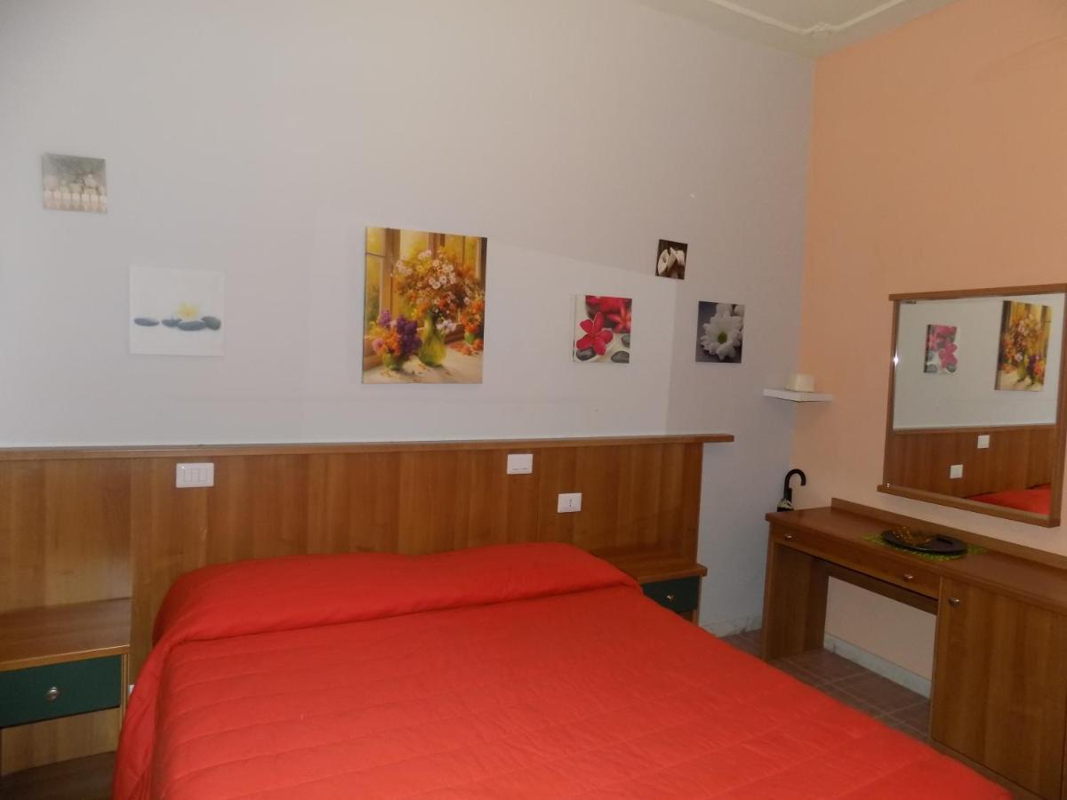 Casa Vacanza Frendy - Zona Con Parcheggio Gratis Sulla Strada Affittacamere *
