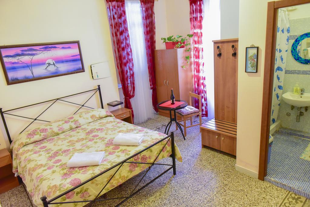 Casa Vacanza Frendy - Zona Con Parcheggio Gratis Sulla Strada Affittacamere *