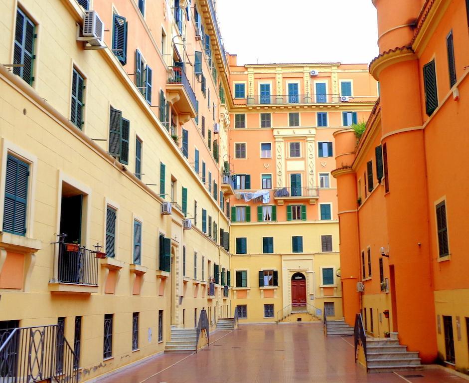 Affittacamere Casa Vacanza Frendy - Zona Con Parcheggio Gratis Sulla Strada Roma